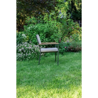 Обеденное кресло OSCAR с подлокотниками из тика