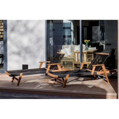 Шезлонг из акации MICHELLE SUNLOUNGE с черной подушкой